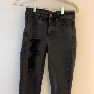 Black ripped skinny jeans